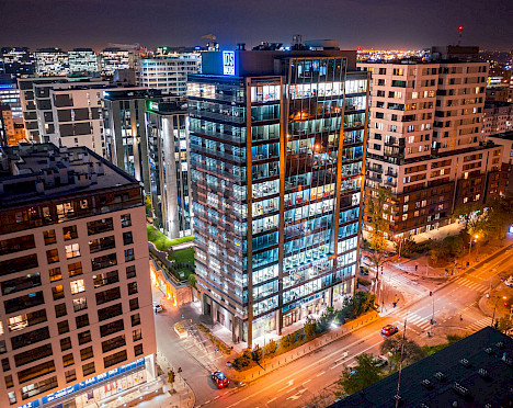 WOOD & Company nákupom ďalšej varšavskej kancelárskej budovy rozširuje portfólio na 15 budov
