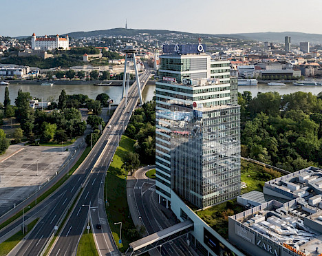 Udržateľnosť a inovácie sa Aupark Tower vyplácajú. Globálna firma podpísala dlhodobú zelenú nájomnú zmluvu.