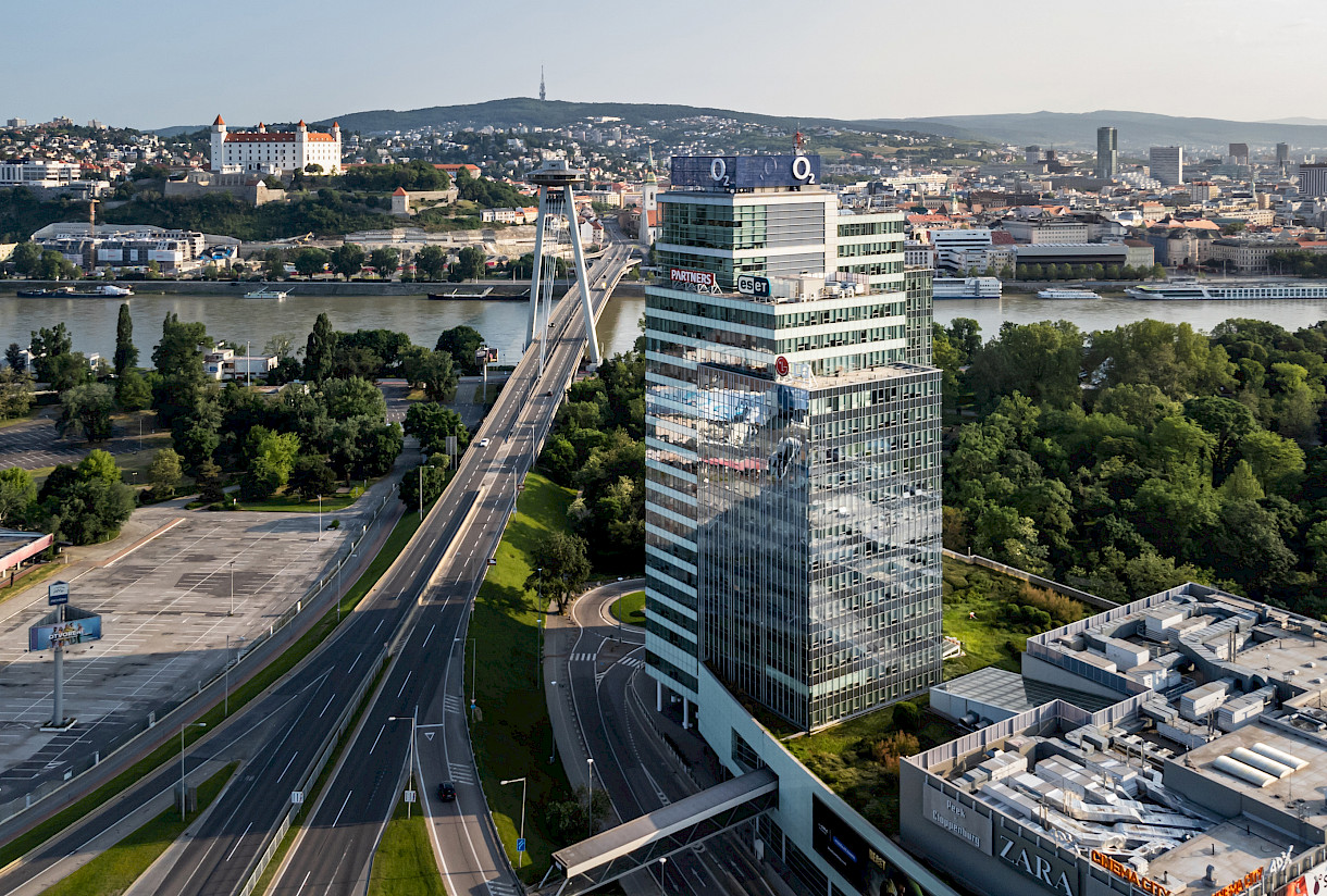 Udržateľnosť a inovácie sa Aupark Tower vyplácajú. Globálna firma podpísala dlhodobú zelenú nájomnú zmluvu.